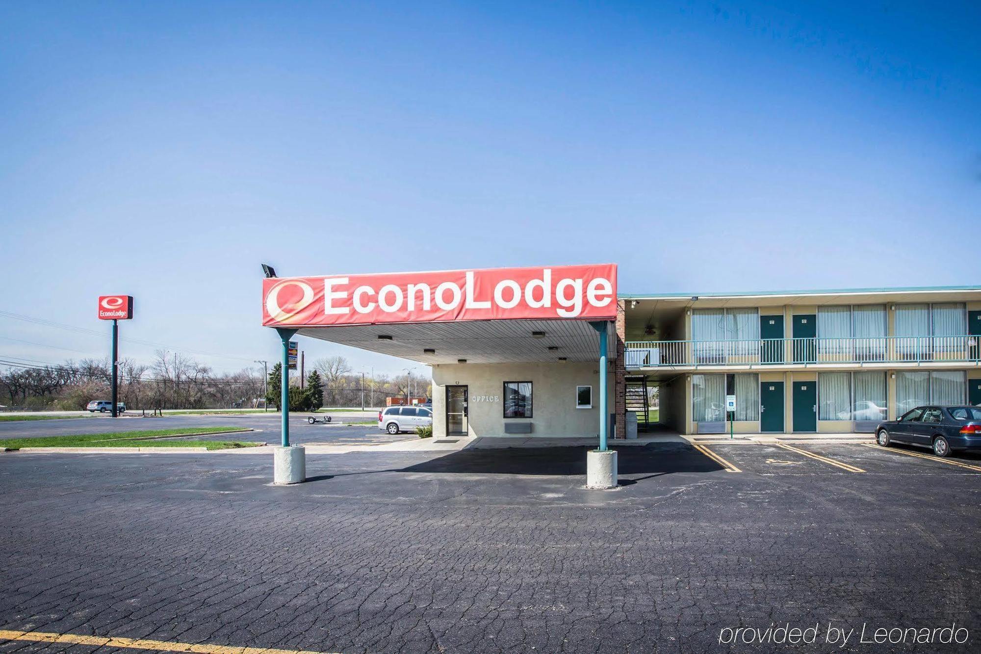 Econo Lodge Shorewood/Joliet Bagian luar foto